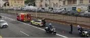  ??  ?? La victime a été transporté­e vers l’hôpital Pasteur  de Nice sous escorte policière. (Photo M.L.M.)