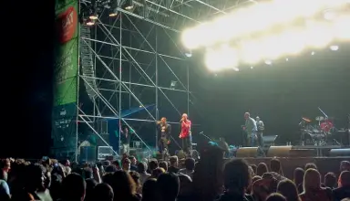  ??  ?? Main stage Il palco principale del «Beat Festival» di Empoli nel Parco di Serravalle, durante uno dei concerti della scorsa edizione