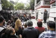  ??  ?? Asegura consejero. La sanción contra Morena no le quitaría el triunfo a López Obrador, quien será el próximo Presidente.