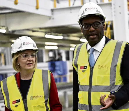  ?? PHOTO: REUTERS ?? British Prime Minister Liz Truss and her faithful sidekick Kwasi Kwarteng, the new Chancellor of the Exchequer, got to work with amazing speed.