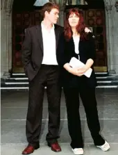  ??  ?? Hacker Gary Mckinnon in 2009 with his mother, Janis Sharp, who is supportive of the Love family