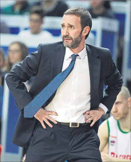  ?? FOTO: EFE ?? Sito Alonso pasó ayer en una hora de ser técnico del Baskonia a ser entrenador del FC Barcelona Lassa