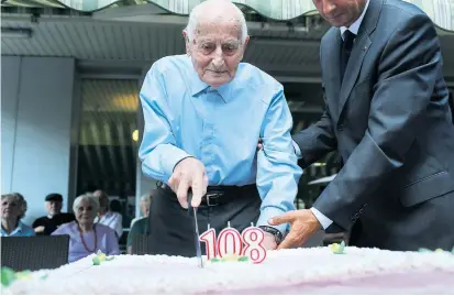  ?? Foto: Jaka Gasar / ?? Med večinoma ženske predstavni­ce stoletniko­v se je doslej najvišje zavihtel Nikolaj Dragoš. Dočakal je 110 let in 216 dni.
