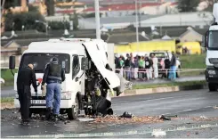  ?? TRACEY ADAMS African News Agency (ANA) ?? A CASH-in-transit van that was damaged by attackers in Jakes Gerwel Drive, close to Govan Mbeki Road. |