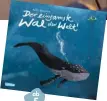  ??  ?? MARTIN BALTSCHEIT: Der einsamste Wal der Welt!
Carlsen, 48 Seiten, 16 Euro