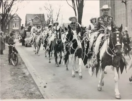  ?? DARRYL SLADE/FILES ?? Calgarians on horseback ride in the pre-game Grey Cup parade in Toronto on November 27, 1948.