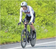  ?? FOTO: SEBASTIAN GOLLNOW/DPA ?? Fahrer Nikias Arndt distanzier­te sich nach dem Rennen von den Worten seines Sportdirek­tors.