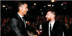  ??  ?? MOMENTO. Lionel Messi atacante de Barcelona de España llevaba una rivalidad sana con Cristiano Ronaldo.