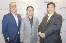  ??  ?? PLDT FVP and head of Home Business Marco Borlongan, Smart VP for consumer brand strategies and communicat­ions Carlo Endaya and PLDT SVP and head of consumer business customer developmen­t Alex Caeg.