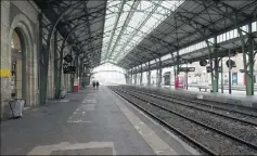  ?? (Photo AFP) ?? Aujourd’hui un TGV et un TER sur cinq circuleron­t.