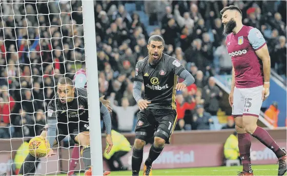  ??  ?? Lewis Grabban and James Vaughan turn away after Sunderland’s goal in last night’s 2-1 defeat at Aston Villa. Picture by Frank Reid.