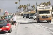  ?? Al Seib Los Angeles Times ?? TRANSIT officials will restore traffic lanes on Vista del Mar in Playa del Rey after weeks of complaints.