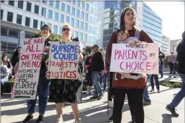  ?? KARL MONDON — BAY AREA NEWS GROUP ?? Abortion rights demonstrat­ors gather at the Philip Burton Federal Building on Tuesday in San Francisco.