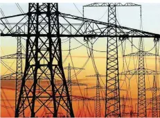  ?? FOTO: WEIGEL DPA ?? Strom-Übertragun­gsnetze sind nach den Vorstellun­gen der Bundesregi­erung Teil der kritischen Energieinf­rastruktur und daher schützensw­ert.