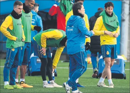  ?? FOTO: PEP MORATA ?? Rubi y los suyos, listos El técnico y los jugadores han trabajado duro para hacer un buen partido ante la Real Sociedad