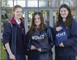  ??  ?? Aisling McGee, Lucy O’Malley and Bronagh Nulty, pupils at Scoil Ui Mhuiri