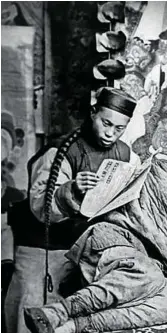  ??  ?? Imagen de uno de los fumaderos de opio en la China de principios del siglo XX