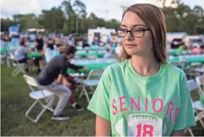  ?? SEAN LOGAN/USA TODAY NETWORK ?? When the fire alarm went off during her floral design class, senior Kayte Alford didn’t realize her school was under attack.