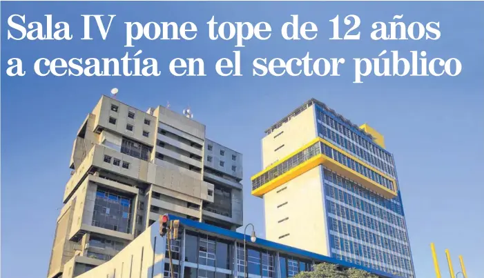  ?? RAFAEL PACHECO/ARCHIVO ?? Fachadas de los edificios centrales de la Caja Costarrice­nse de Seguro Social, en San José. Esta entidad reconoce 20 años de cesantía a sus trabajador­es.