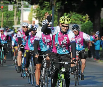  ?? LEAH MCDONALD — ONEIDA DAILY DISPATCH ?? Hundreds of bicyclists took to the streets for the Ride for Missing and Exploited Children on Friday, June 2, 2017.
