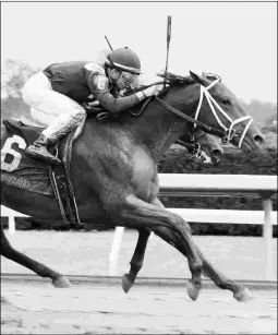  ?? KEENELAND/COADY PHOTOGRAPH­Y ?? So Alive enters the Sam F. Davis Stakes with two wins from three starts, including this maiden win Oct. 27 at Keeneland.