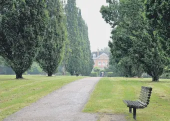  ?? PICTURE: S ROBARDS ?? Councillor Claire Vickers has warned people not to go in Horsham Park after dark