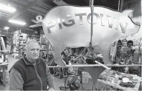  ?? KENNETH K. LAM/BALTIMORE SUN ?? Artist Rodney Carroll is creating a giant sculpture for the entrance to the Pigtown neighborho­od at Martin Luther King Jr. Boulevard. The sculpture will be topped by a 9-foot pig.