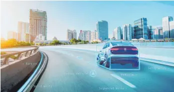  ?? FOTO: VOLKSWAGEN AG ?? Digitale Fahrschule: Autos müssen künftig viele Informatio­nen verarbeite­n und fürs autonome Fahren auch dazulernen können.