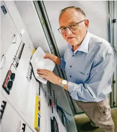 ?? FOTO: ANNE ORTHEN ?? Udo Herrmann ist 71 Jahre alt und als Geschäftsf­ührer des Familienun­ternehmens Herrmann & Sohn GmbH in Düsseldorf tätig.