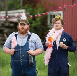  ?? BELL MEDIA ?? K. Trevor Wilson, left, with Nathan Dales in “Letterkenn­y.” Wilson says he’s amazed at the show’s reach, with fans recognizin­g him in the U.S., Australia and Mexico.