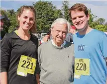  ?? The Bigelow family/Contribute­d photo ?? David Bigelow, center, stands with his grandson David O’Hara, right, and granddaugh­ter-in-law Mary Kate O’Hara at the Bigelow Tea Community Challenge. David Bigelow steered Bigelow Tea as president and CEO for 46 years until 2005.