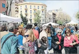  ??  ?? Només 21 de les 209 parades de la rambla eren llibreries i floristeri­es