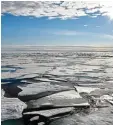  ?? Foto: Ulf Mauder, dpa ?? Der Arktische Ozean wird im Sommer zusehends eisfreier – und somit für Schiffe passierbar.