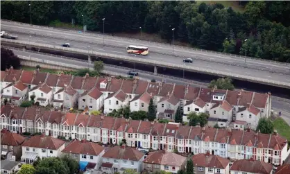  ??  ?? Residentia­l homes next to a motorway in Bristol. Photograph: Alamy