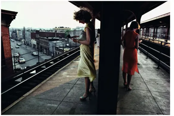  ??  ?? Above In 1980, Bruce began shooting New York’s subway system for his first extensive series shot in colour.