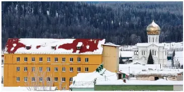  ?? ?? Isolated: Russian dissident Vladimir Kara-Murza in a Siberian penal colony. Inset, the IK-3 prison where Alexei Navalny died