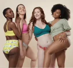  ?? ?? Ci-contre : We are Jolies. Ci-dessous : la campagne d’Etam pour les culottes de règles (automne 2021).