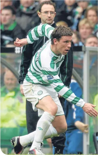  ??  ?? Alan Thompson with Martin O’Neill during their time together at Celtic Park