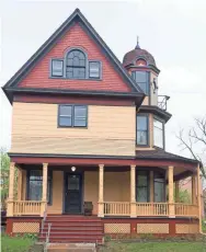  ??  ?? Ed and Beth Sahagian-Allsopp’s home in the Concordia neighborho­od has 4,000 square feet on three floors.