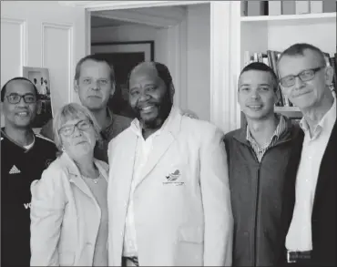  ?? PHOTO: SUPPLIED ?? The author in June 2016 in Stockholm at the Gapminder Foundation offices. With his family is Professor Rosling (extreme right) and the former statistici­an-general and two staff members from StatsSA.