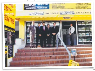  ?? Picture: SUPPLIED ?? The early days of the Ray White Surfers Paradise office.