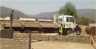  ??  ?? Sand deliveries to Rutengeni schools