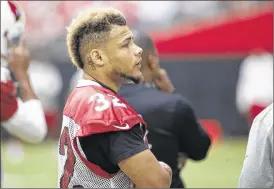  ?? ROSS D. FRANKLIN / AP ?? Cardinals All-Pro safety Tyrann Mathieu, coming back from surgery to repair a torn right ACL, practiced Sunday for the first time this training camp.