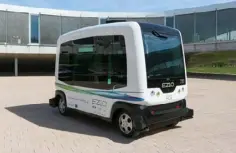  ??  ?? NEXT STOP: A driverless bus developed by French firm EasyMile is to go into operation at a business park in California and a park in Singapore. The EZ10 is operated entirely autonomous­ly and doesn’t even have a steering wheel.