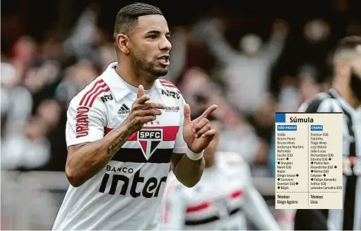  ?? Ale Cabral/agif ?? Súmula Bruno Peres comemora o gol marcado pelo São Paulo contra o Ceará, no estádio do Morumbi, em partida disputada pela 21ª rodada do Campeonato Brasileiro; com boa atuação diante dos cearenses, o lateral direito marcou o primeiro gol dele com a camisa tricolor