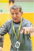  ?? FOTO: ALHO ?? HSG-Trainer Rolf Nothelfer glaubt, dass die Mannschaft eine Etage tiefer eine gute Saison spielen wird.