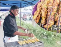  ??  ?? AYAM BAKAR BAMBOO ATAN FAZLEI sedang memanggang Ayam Bakar Bamboo Atan.