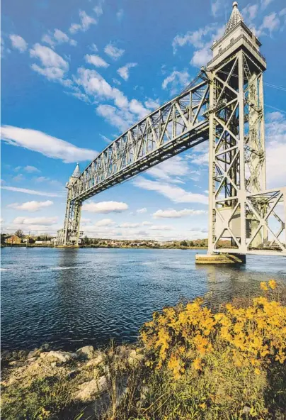  ?? FOTO: ISTOCK ?? El puente del ferrocarri­l atraviesa el canal de Cape Cod