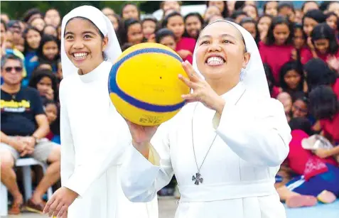  ?? CONTRIBUTE­D PHOTO ?? Even the sisters of Sisters of Mary School-Girlstown caught the 3x3 fever at the record-breaking Chooks-to-Go SBP 3x3 Basketball Festival over the weekend.