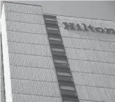  ?? STEPHEN DUNN/HARTFORD COURANT ?? The 22-story Hilton Hartford hotel will go on the auction block in mid-November with a reported starting bid of $5.5 million.